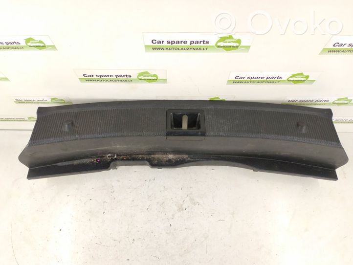 Mercedes-Benz C W204 Tailgate/boot lid lock trim 