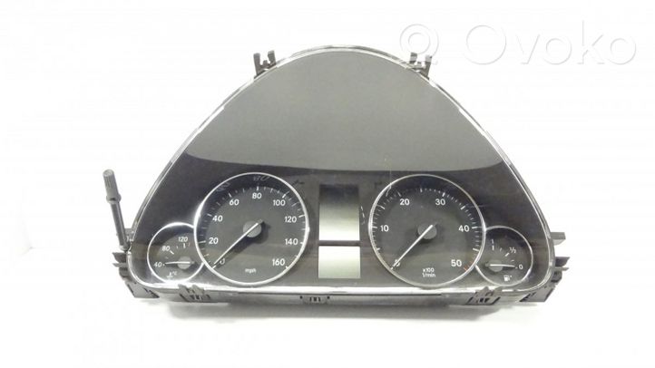 Mercedes-Benz C W203 Compteur de vitesse tableau de bord 