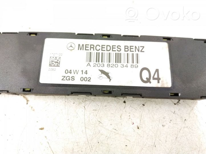 Mercedes-Benz CLK A209 C209 Antena radiowa 