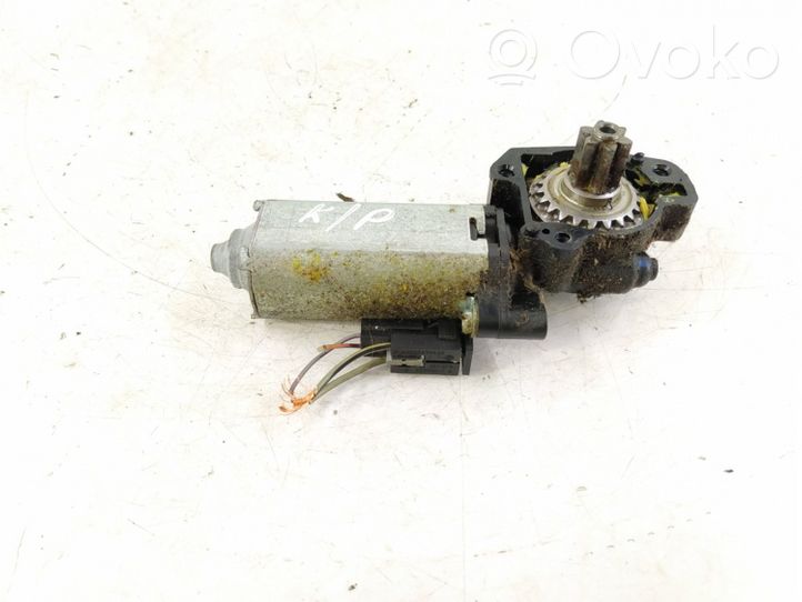 Mercedes-Benz CLS C218 X218 Seat adjustment motor 