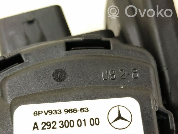 Mercedes-Benz GLE (W166 - C292) Pedał gazu / przyspieszenia 