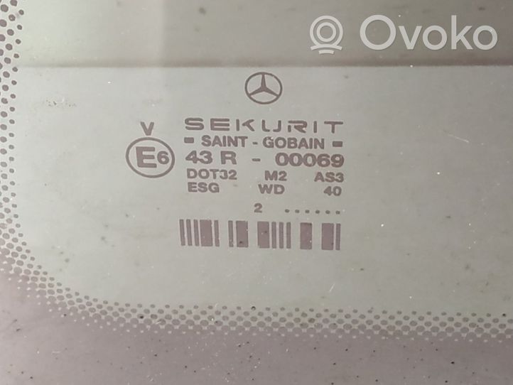 Mercedes-Benz Vaneo W414 Szyba karoseryjna tylna 4146700212