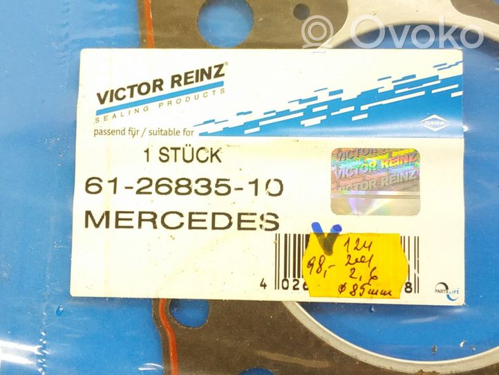 Mercedes-Benz E W124 Inna część głowicy cylindra 61-26835-10