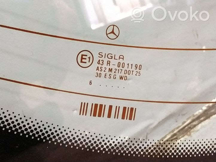 Mercedes-Benz E W210 Szyba tylna 