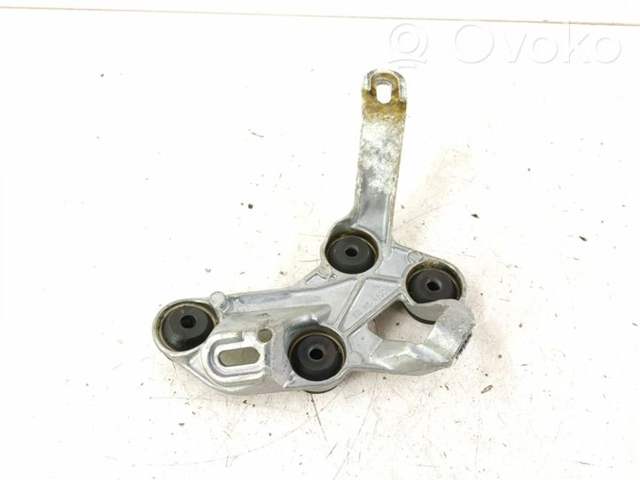 Mercedes-Benz C W205 Support bolc ABS 