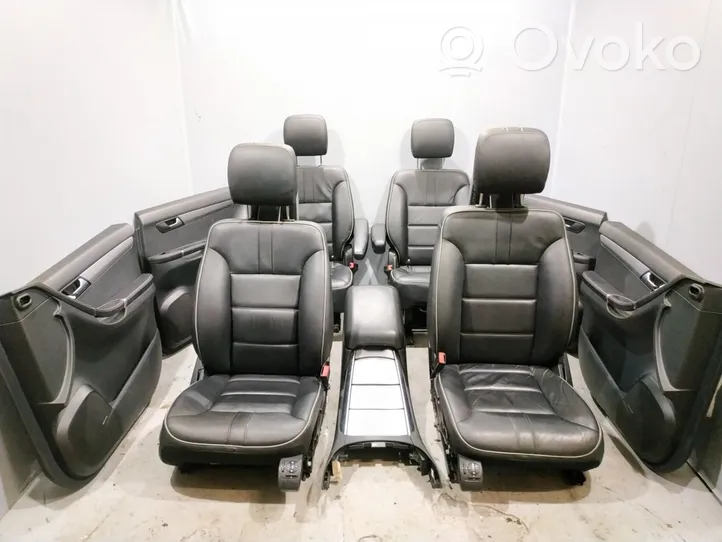 Mercedes-Benz R W251 Sėdynių / durų apdailų komplektas 