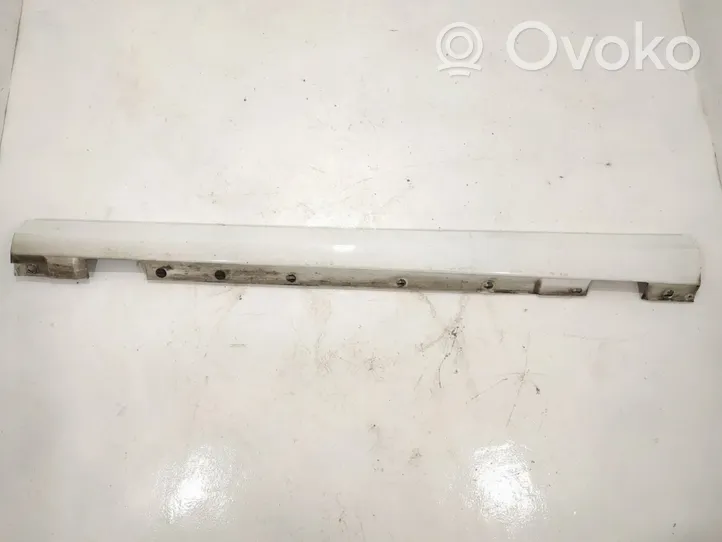 Mercedes-Benz C W204 Sill 