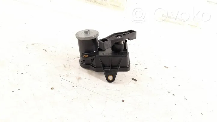 Mercedes-Benz R W251 other engine part 