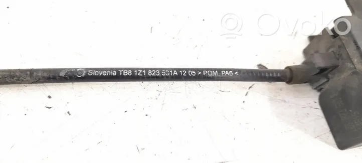 Skoda Octavia Mk2 (1Z) Chiusura/serratura vano motore/cofano 