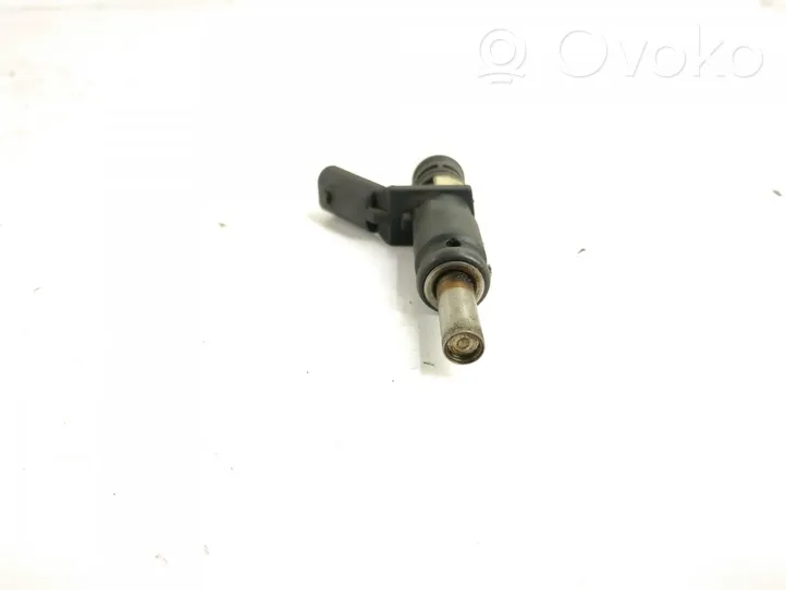 Mercedes-Benz E W211 Fuel injector 