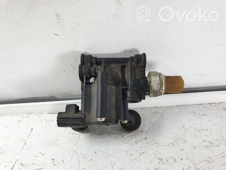 Land Rover Range Rover Sport L494 Etuiskunvaimentimen käyttölaitteen solenoidi RQH500011