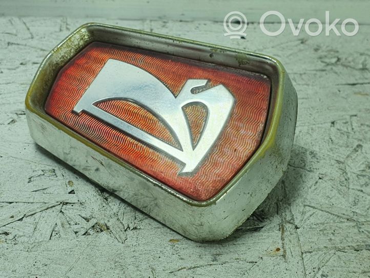 VAZ 2106 Mostrina con logo/emblema della casa automobilistica 21018212016