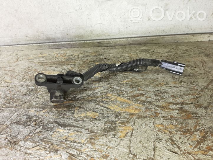 Volvo XC70 Crankshaft position sensor 30637803