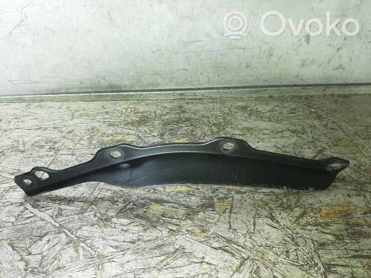 Subaru Legacy Staffa di rinforzo montaggio del paraurti anteriore 57744AG000