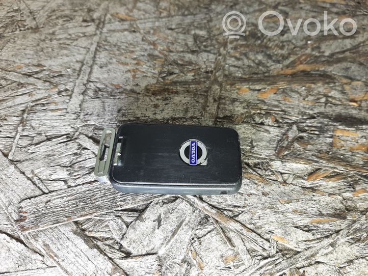 Volvo XC70 Ignition key/card 