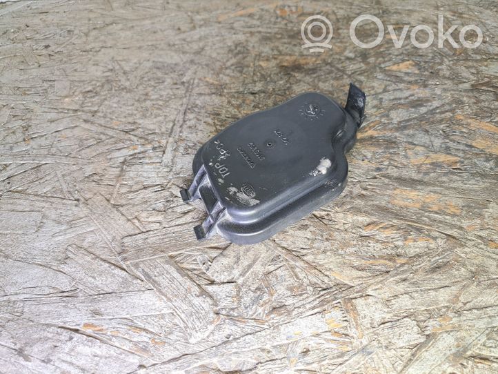 Volvo S70  V70  V70 XC Cache-poussière de phare avant 9169362