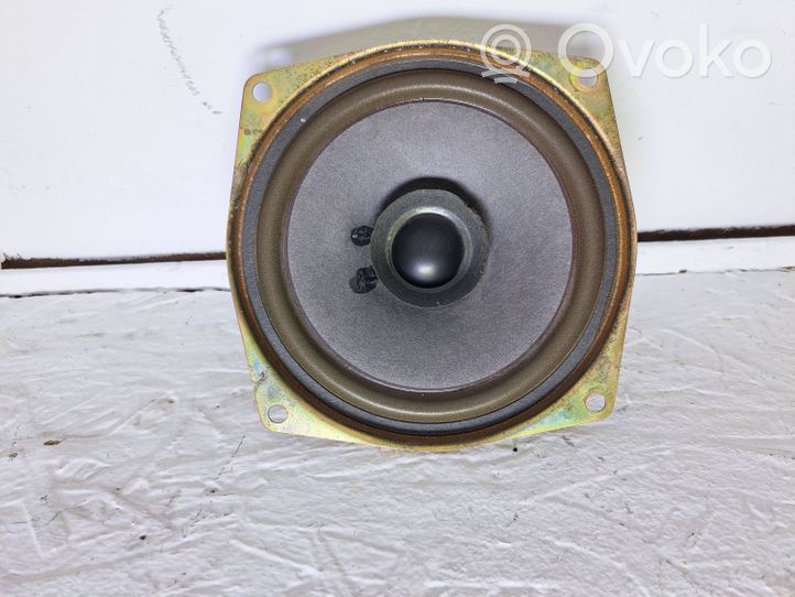 651313865449 BMW 3 E30 Front door speaker, 30.00 € | RRR 