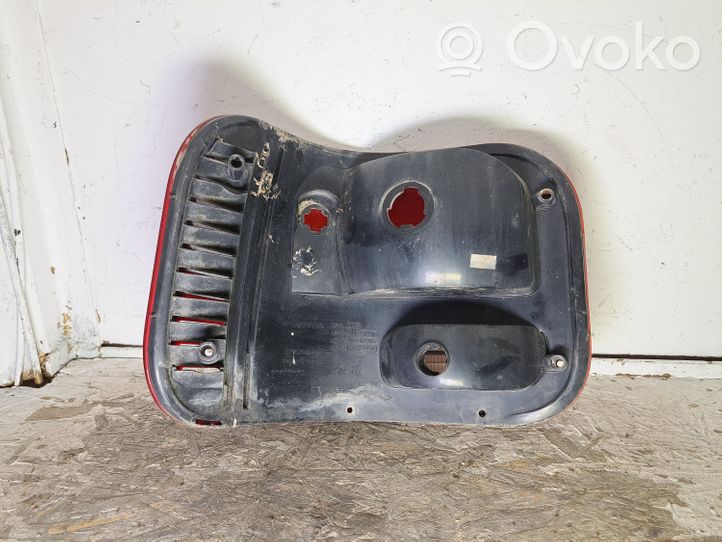 Dodge VAN RAM Galinis žibintas kėbule BP55076732