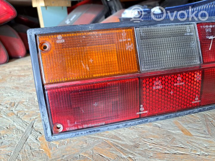 Volkswagen Transporter - Caravelle T2 Lampa tylna 251945111H