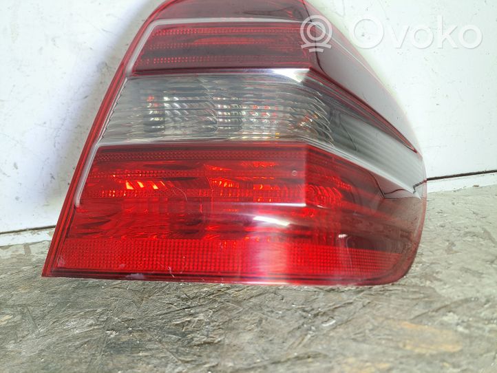 Mercedes-Benz ML W164 Lampa tylna 404122R