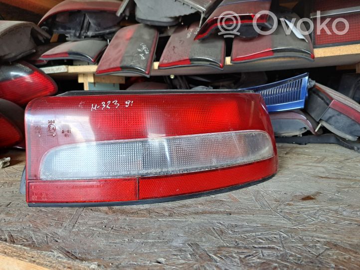 Mazda 323 Lampa tylna 0431386R