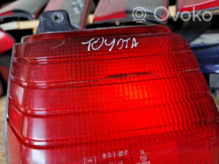 Toyota Starlet (P70) III Luci posteriori 1043A