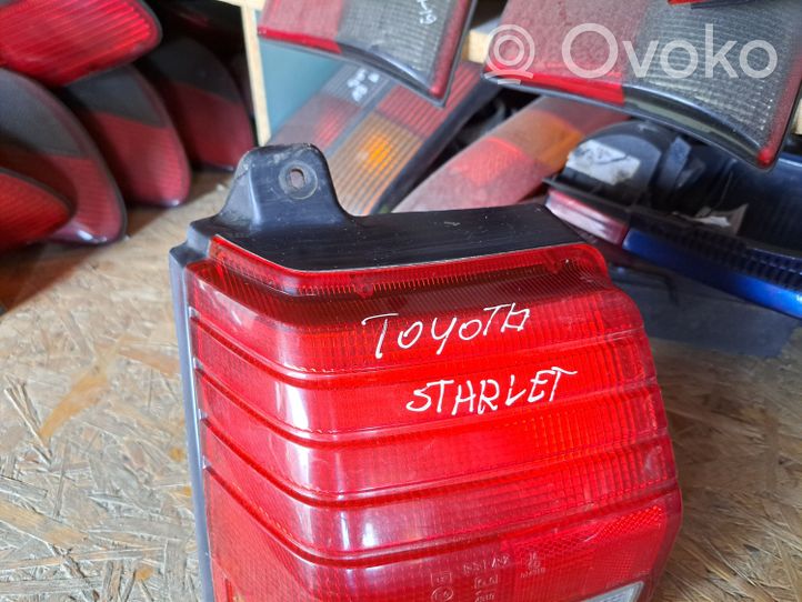 Toyota Starlet (P70) III Lampa tylna 1043