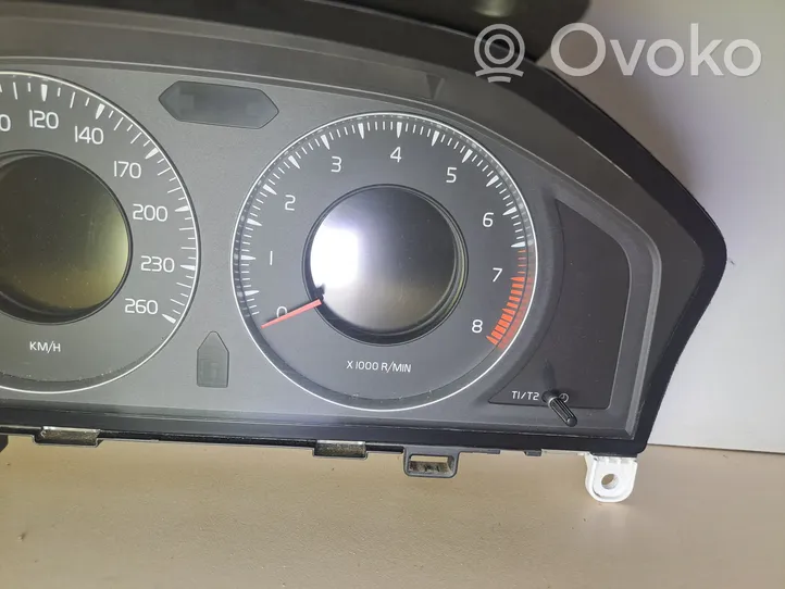 Volvo V70 Spidometras (prietaisų skydelis) 31254534AA