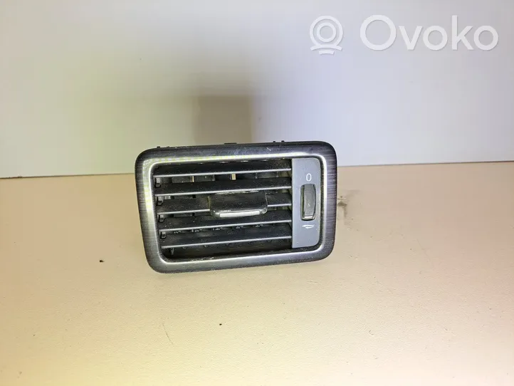 Volvo V70 Copertura griglia di ventilazione laterale cruscotto 30755183