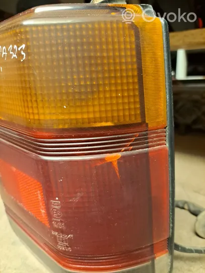 Mazda 323 Lampa tylna 22061493