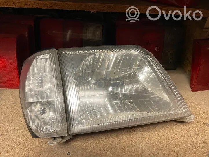 Toyota Land Cruiser (HDJ90) Lampa przednia 6086