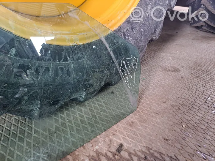 Citroen Jumper priekšējo durvju stikls (četrdurvju mašīnai) 43R001582