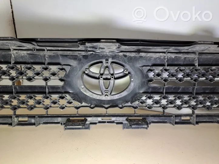 Toyota RAV 4 (XA30) Etupuskurin ylempi jäähdytinsäleikkö 5310142150