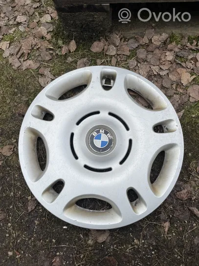 BMW 3 E36 R15-pölykapseli 36131094158