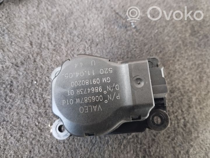 Opel Vectra C Oro sklendės varikliukas 006587W