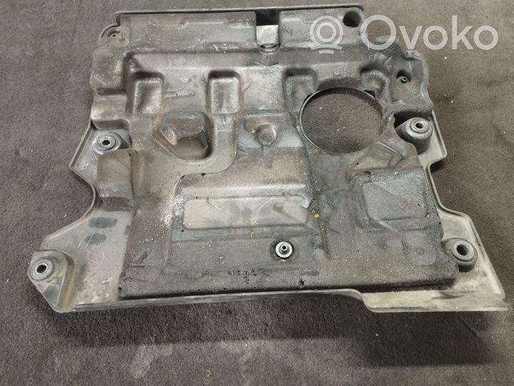 Toyota Avensis Verso Couvercle cache moteur 