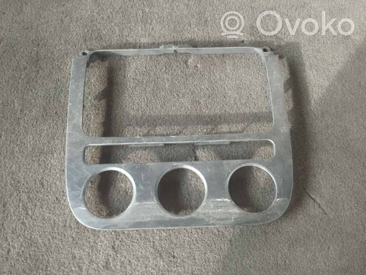 Volkswagen Golf V Mascherina climatizzatore/regolatore riscaldamento 1K0858069