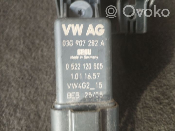 Volkswagen Golf V Žvakių pakaitinimo rėlė 03G907282A