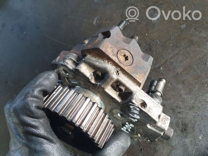 Peugeot 206 Pompe d'injection de carburant à haute pression 013977