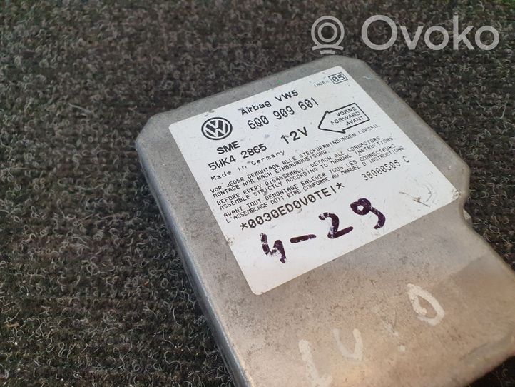 Volkswagen Polo III 6N 6N2 6NF Sterownik / Moduł Airbag 6Q0909601