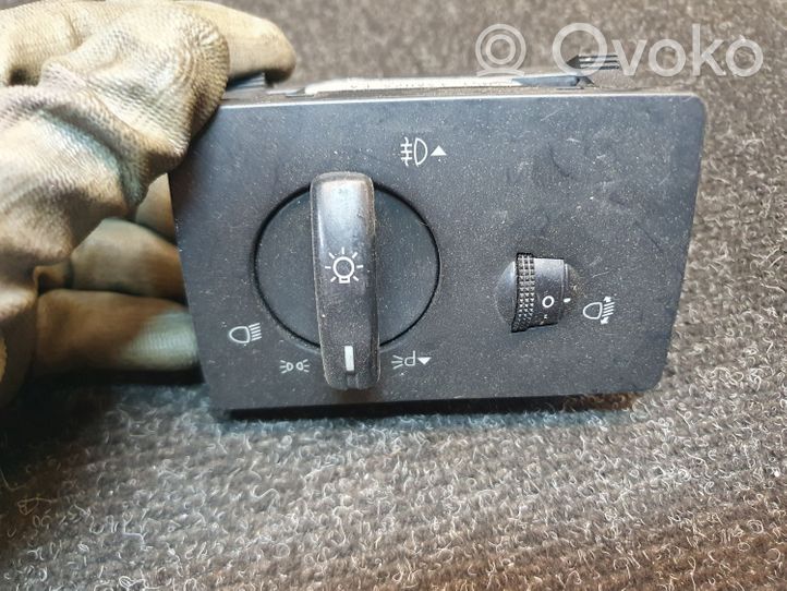 Ford Transit Interrupteur d’éclairage 4M5T13A024FA