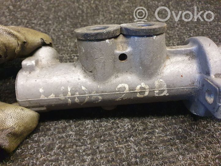 Peugeot 406 Główny cylinder hamulca 311940