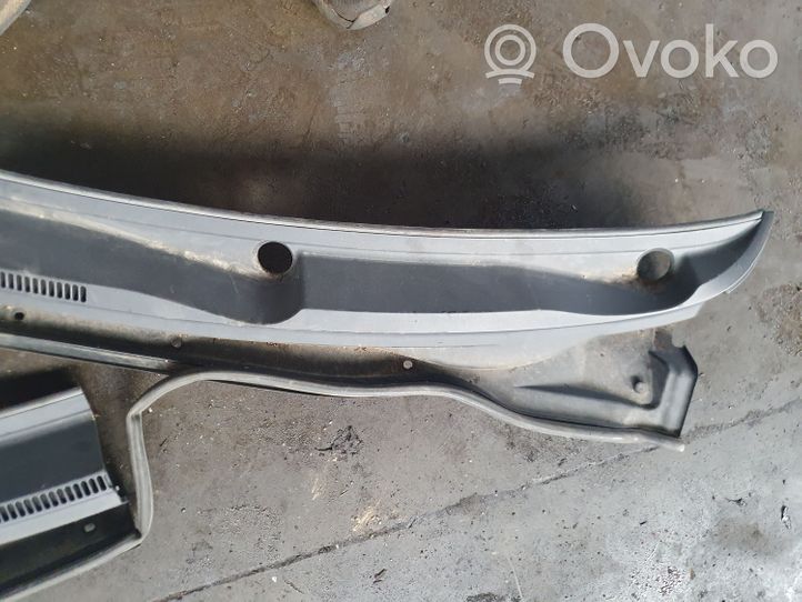 Toyota Corolla Verso AR10 Rivestimento del tergicristallo 557820F010