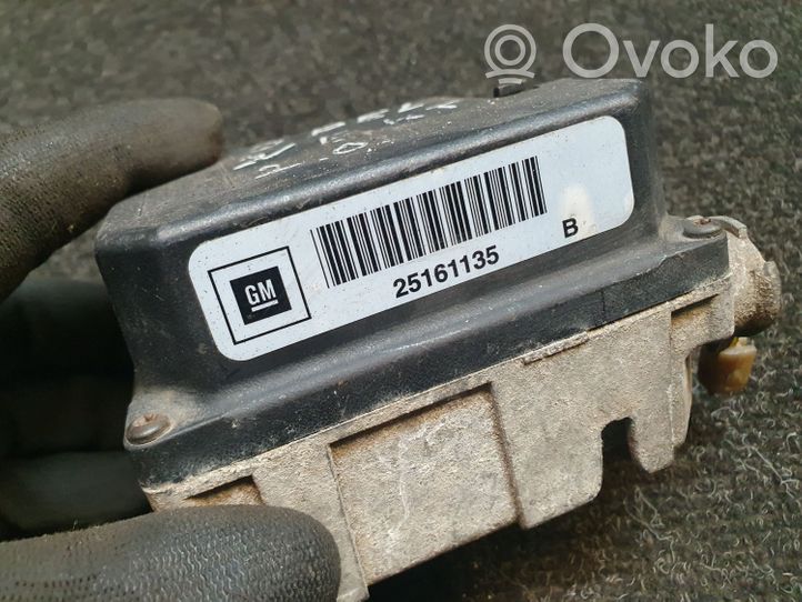 Opel Vectra B Sterownik / moduł tempomatu 25161135B