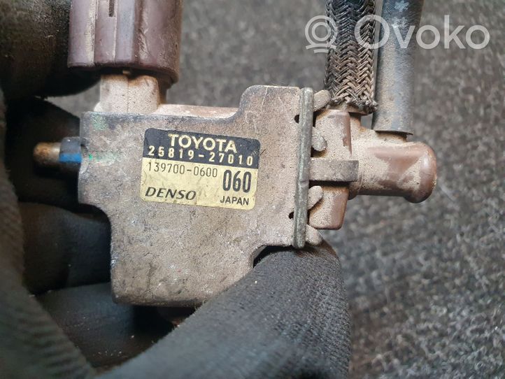 Toyota Avensis T220 Turboahtimen magneettiventtiili 2581927010