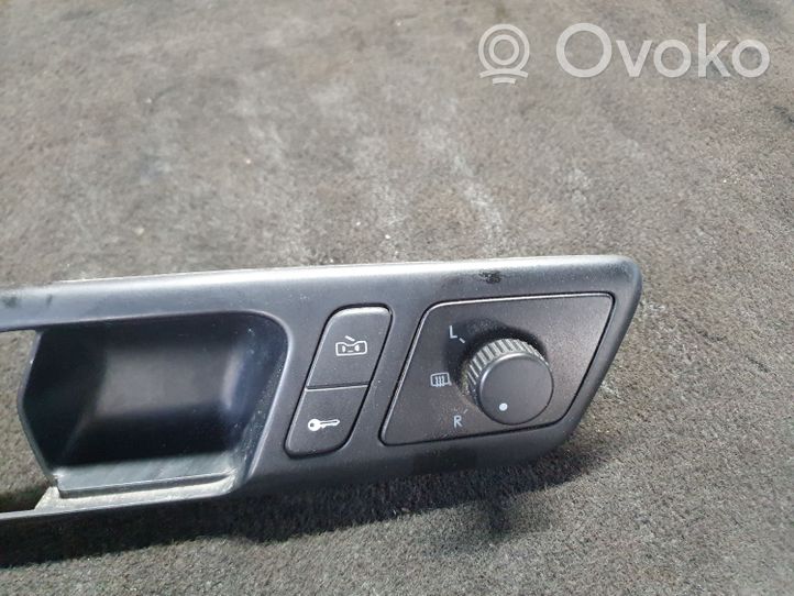 Volkswagen Polo Sivupeilin kytkin 6Q1837247G