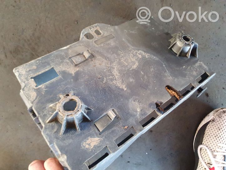 Citroen C4 Grand Picasso Support boîte de batterie 