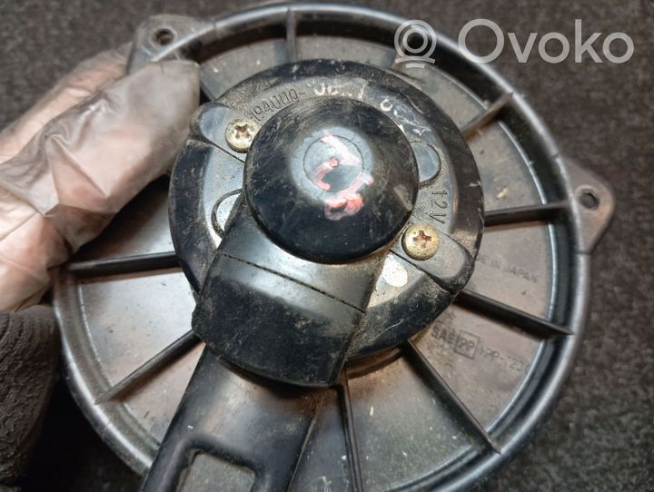 Toyota Yaris Verso Ventola riscaldamento/ventilatore abitacolo 1940000821