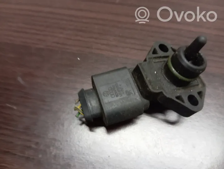 Volkswagen Polo III 6N 6N2 6NF Air pressure sensor 0261230011