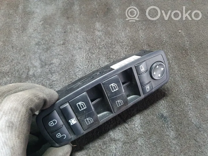 Mercedes-Benz B W245 Interruttore di controllo dell’alzacristalli elettrico A1698206610